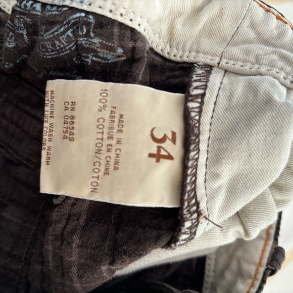 Tommy Bahama Cargo Shorts 34 waist - Picture 2 of 3